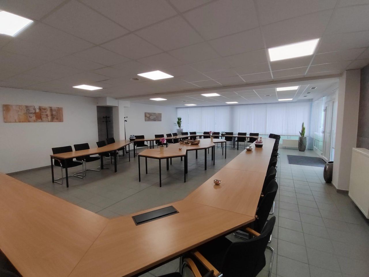 Rest of the World  Seminar rooms Seminario image 2