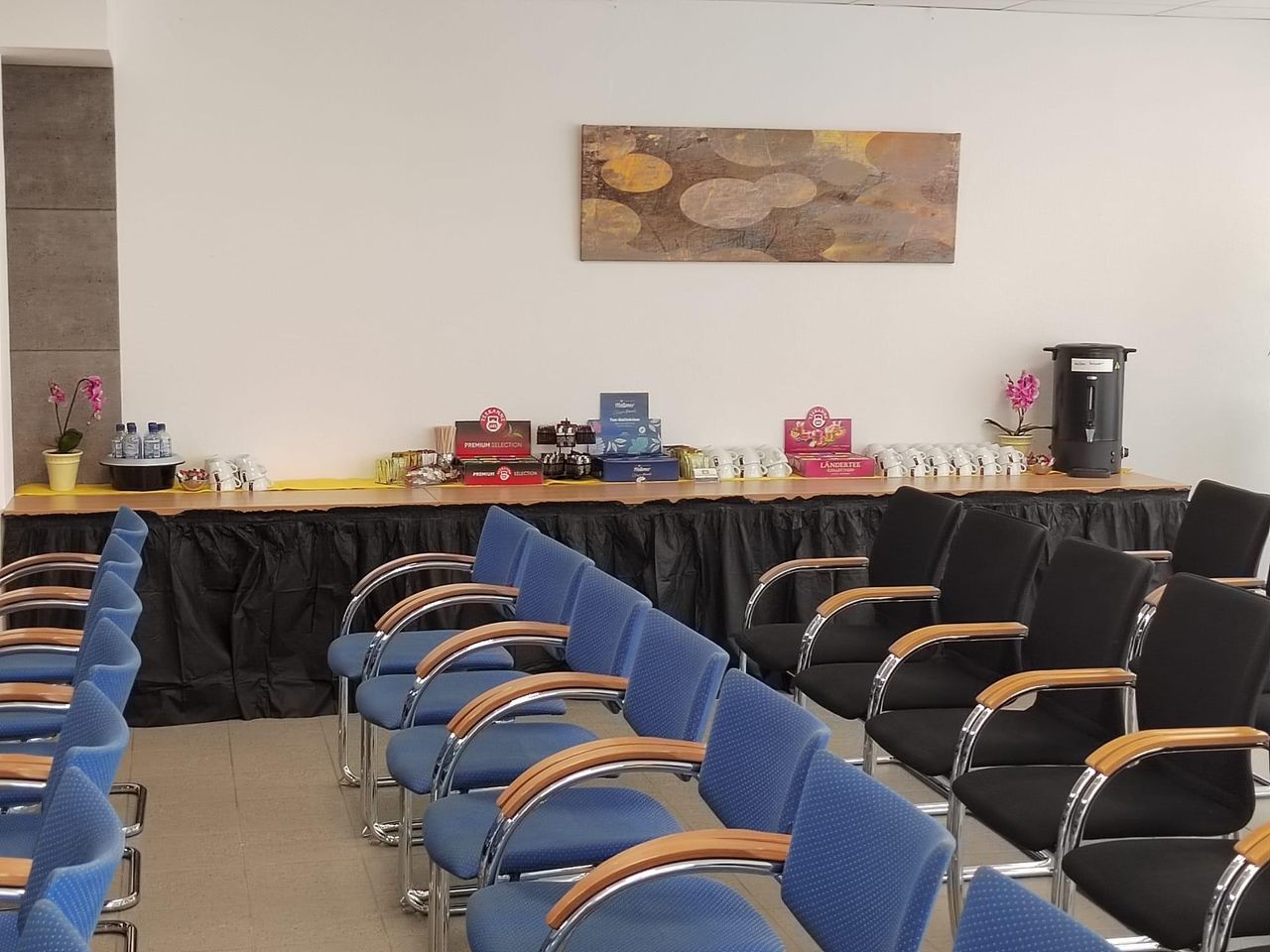 Rest of the World  Seminar rooms Seminario image 0