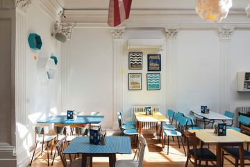 London training rooms Cafe Cafe image 6