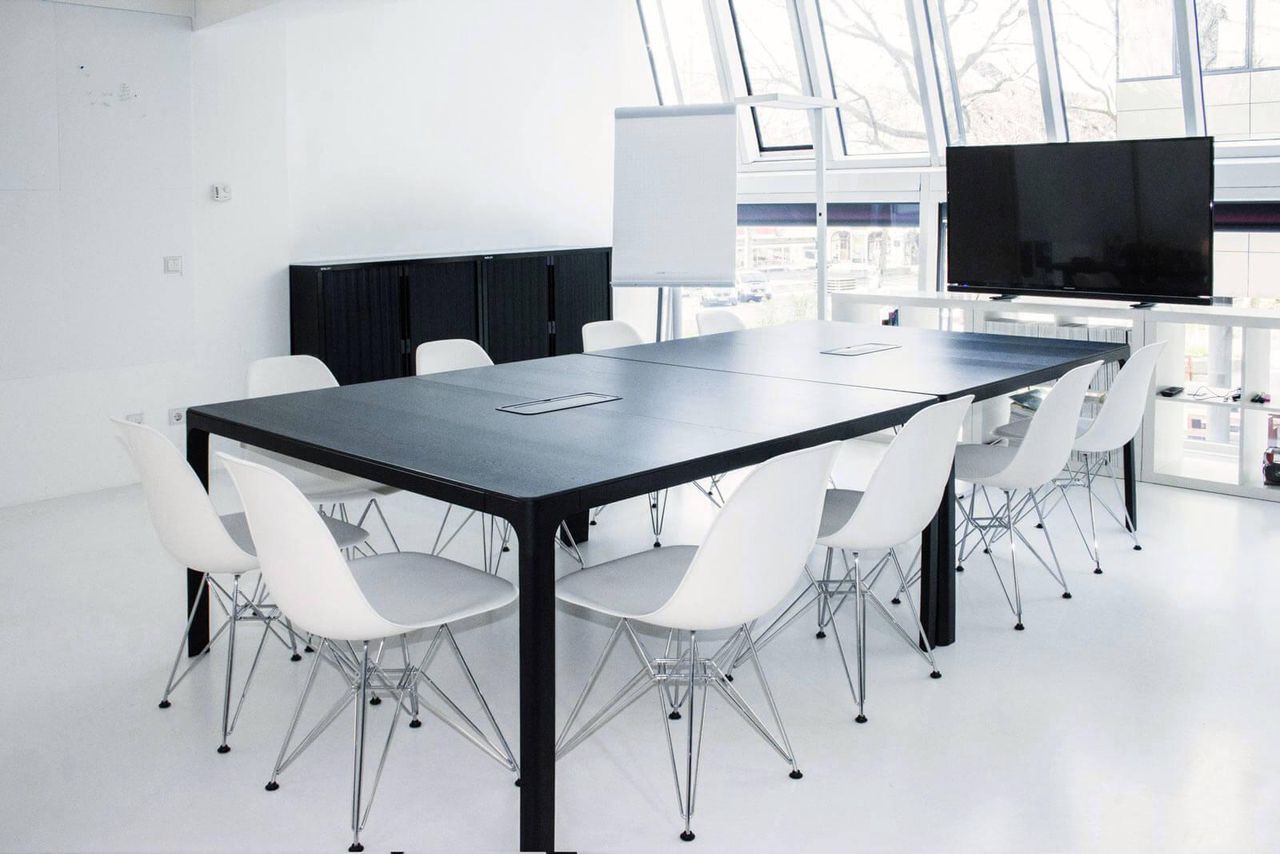 Stuttgart training rooms Vergaderruimte SUCCESS image 1