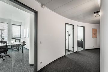 Frankfurt training rooms Meeting room Meetingraum Sheryl image 2