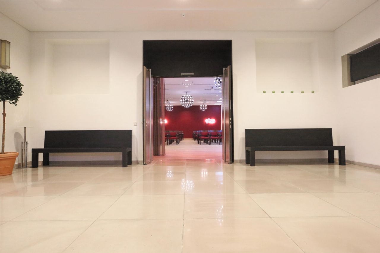 Hamburg Schulungsräume Unusual venue Cordes-Halle im Forum Ohlsdorf image 1