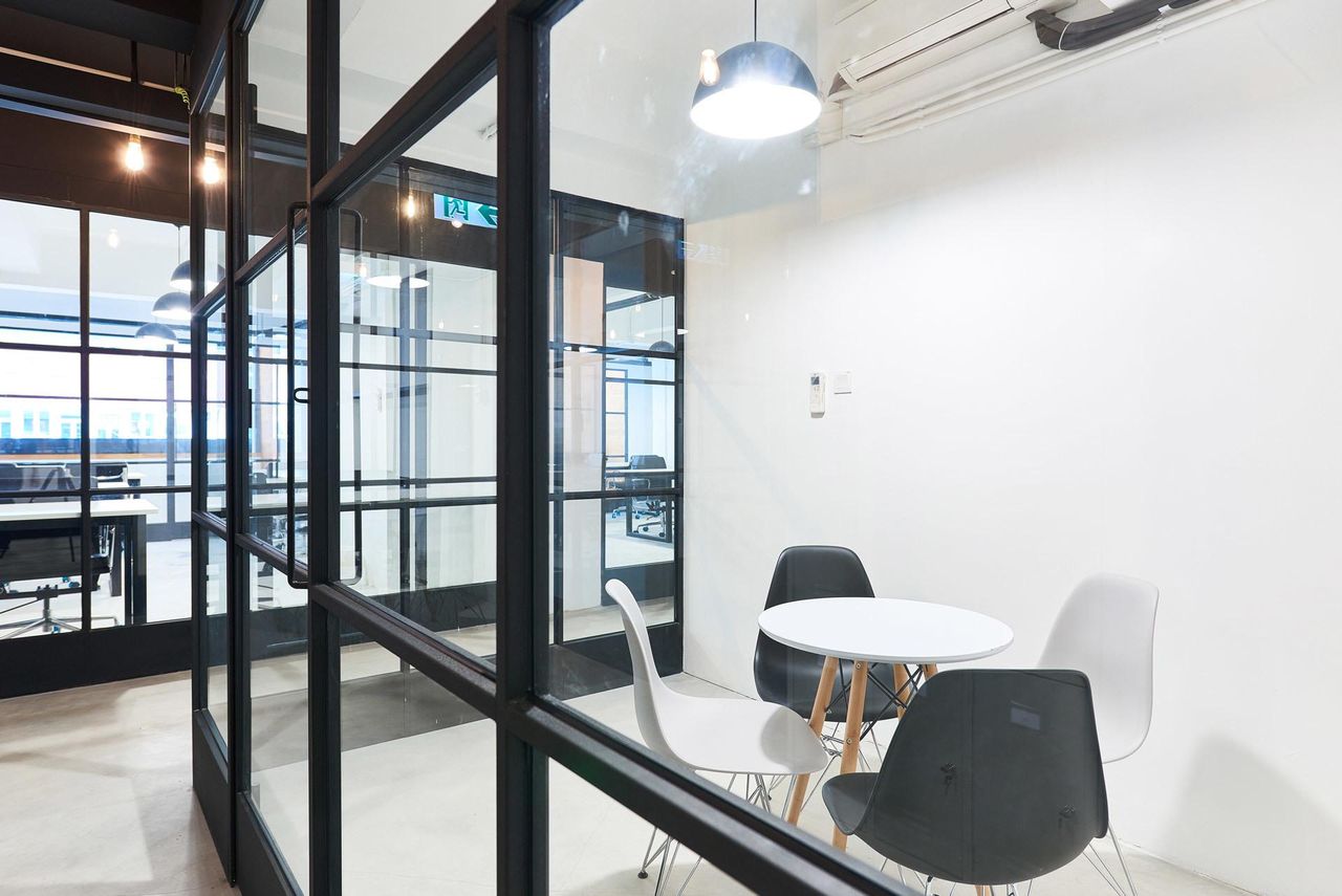 Hong Kong training rooms Meetingraum 4 pax meeting room image 1