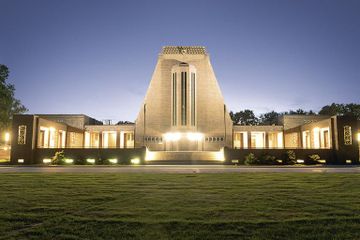 Hamburg workshop spaces Evenementenzaal Fritz-Schumacher-Halle im Forum Ohlsdorf image 0