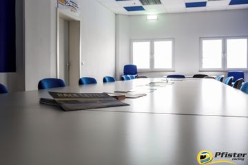 Rest of the World training rooms Workshop Seminar-Raum