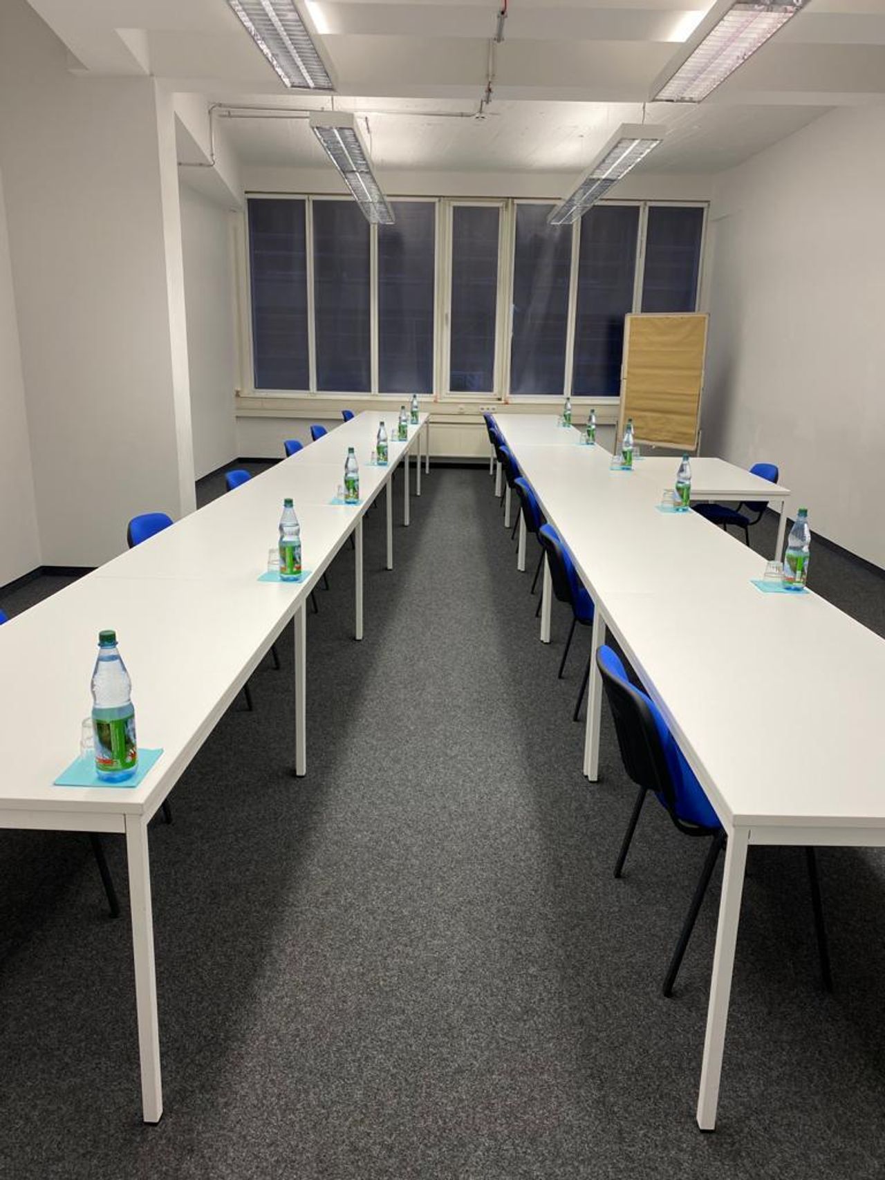 Köln Meetingräume Tagungsraum Konferenzraum 6.04 image 2