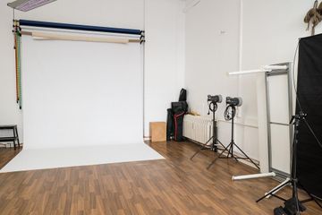 Berlin  Foto Studio More Human Studio image 3