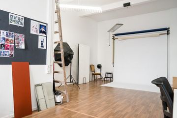 Berlin  Foto Studio More Human Studio image 1