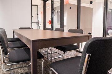 New York City  Business Center 10 Person Meeting Room image 2