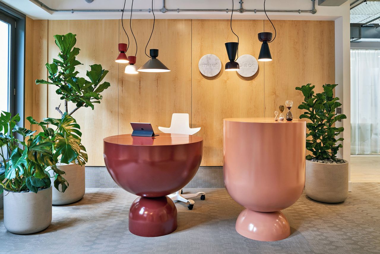 London  Meeting room Classic Conference Room #14 image 1