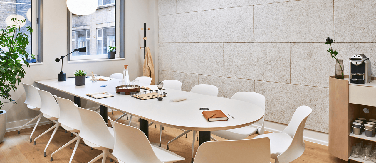 London  Meeting room Entire Site image 16