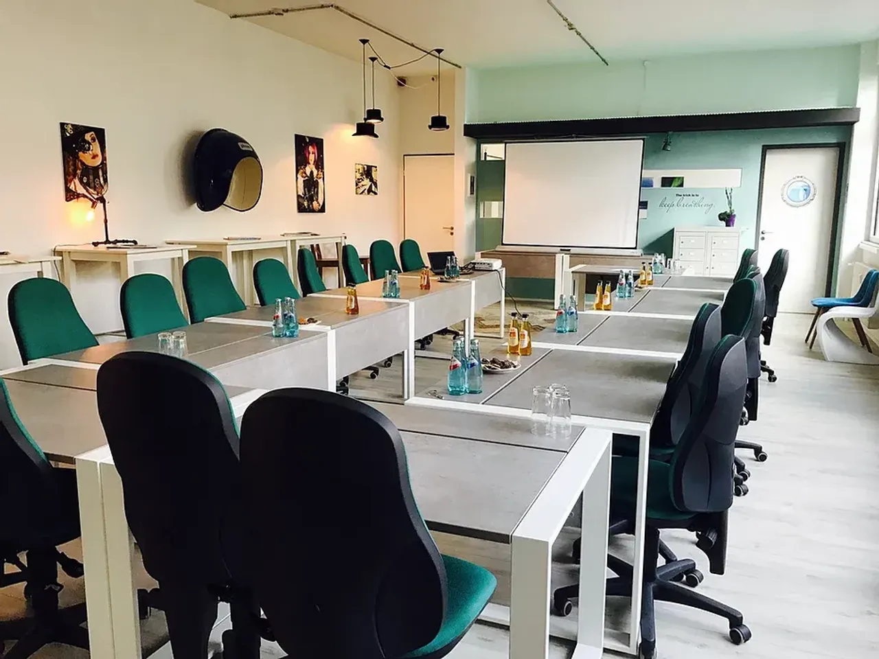 Darmstadt  Meeting room cool-working image 1