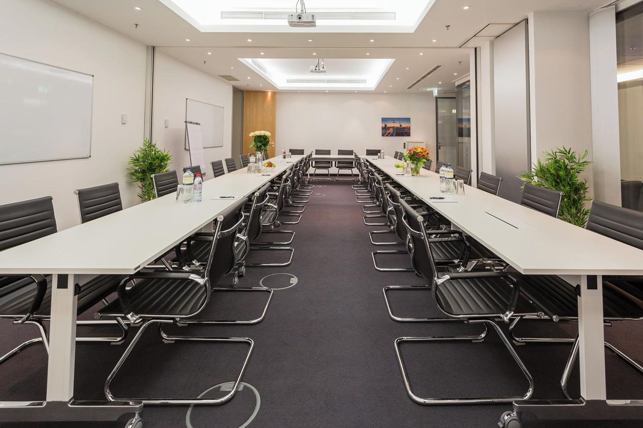 Berlin  Business Center Konferenzraum Australien image 11