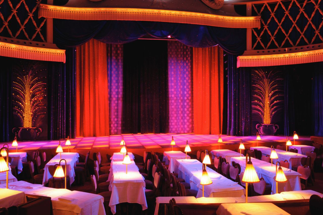 Parijs corporate event spaces Auditorium La Nouvelle Eve image 11