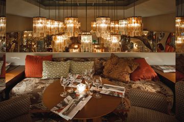 Paris corporate event spaces Restaurant Le Très Honoré image 1