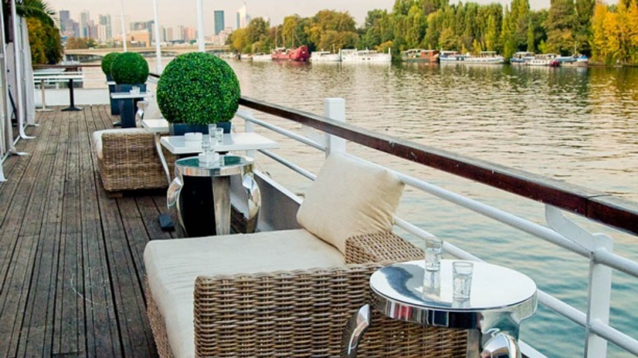 Paris corporate event spaces Boat SALON SUR L'EAU image 11
