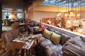 Paris corporate event spaces Restaurant Salon Prive - Le Très Honoré image 11