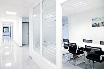 Cologne  Business center  image 1