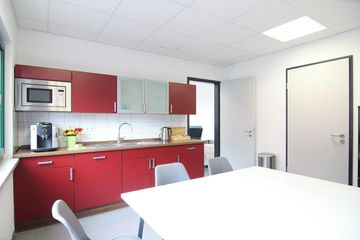 Cologne  Business center  image 2