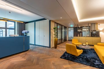 Hamburg  Business center  image 1