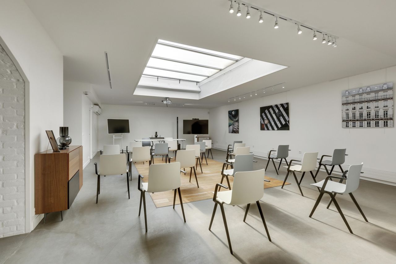 Parijs Salles de formation  Boardroom DESKEO Place des Vosges image 11