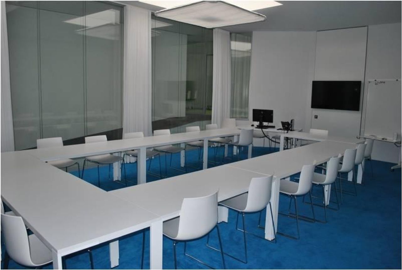 Rest of the World Seminar  Training image 1