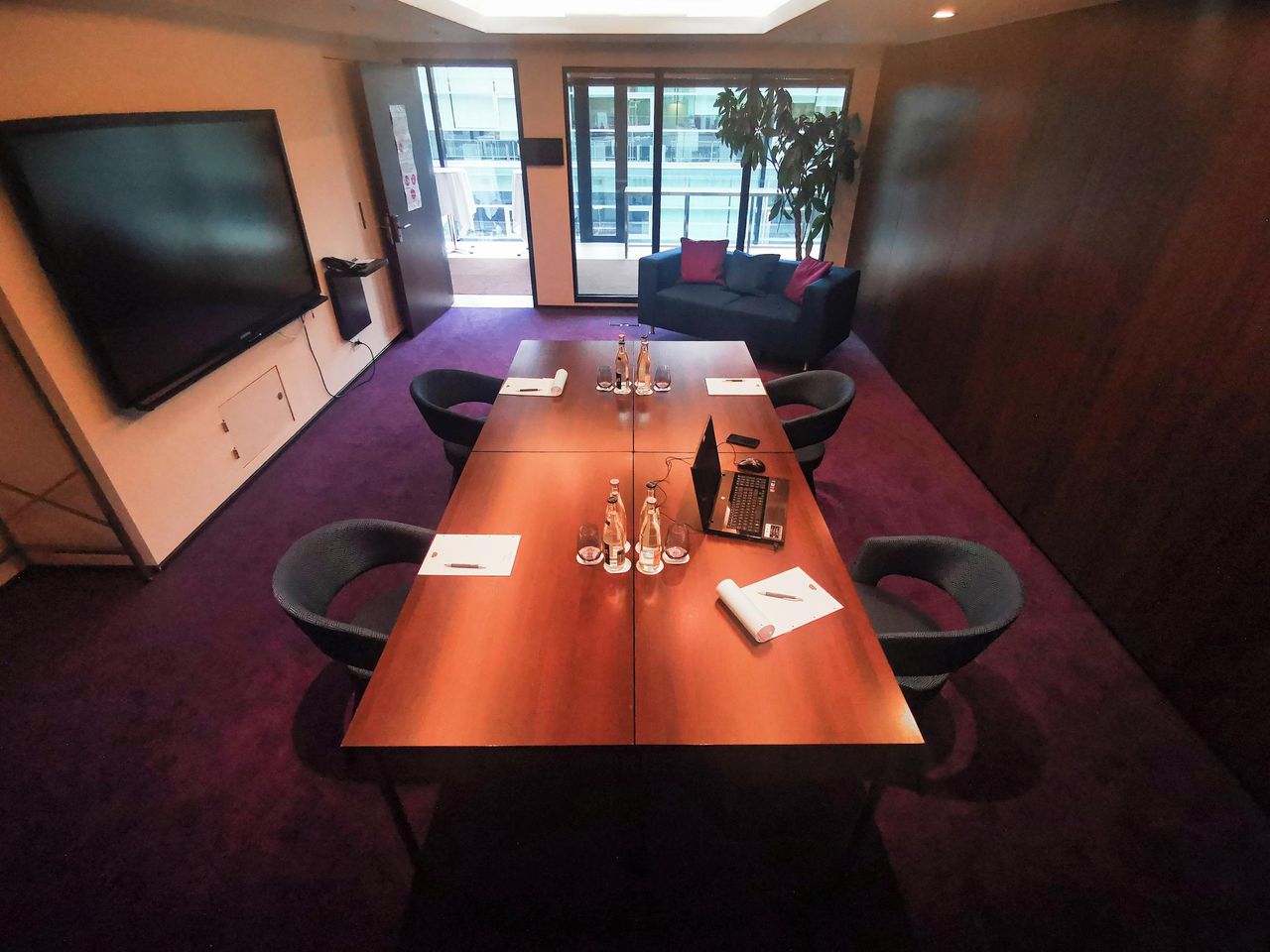 Zurich Schulungsräume Business center Purple Space Arbeitsplätze 5-8 image 3