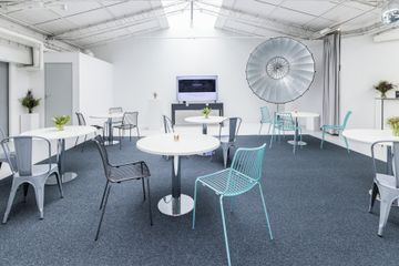 Köln Meetingraum Studio image 32