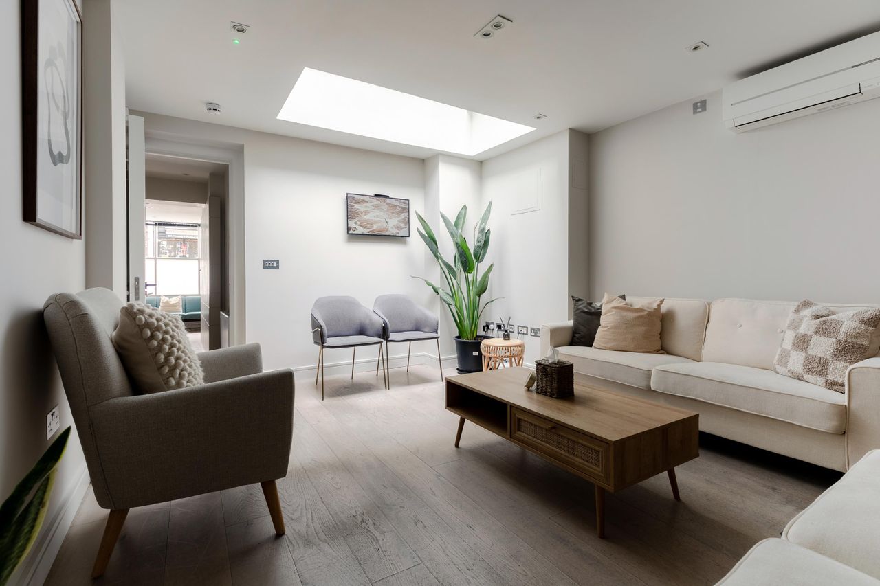 Londen  Praktijk The Oak Room image 3