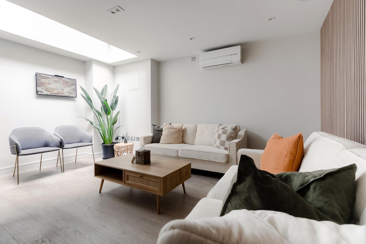 Londen  Praktijk The Oak Room image 6