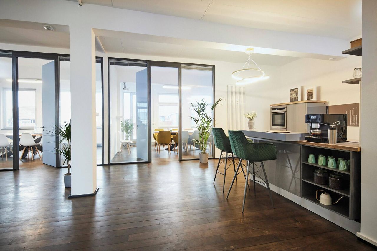 Köln  Meetingraum Green Office Room III image 2