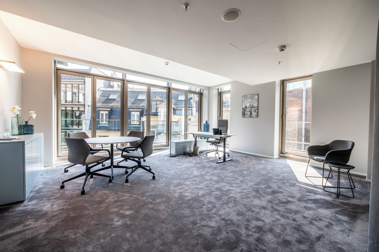 Frankfurt am Main  Meetingraum Flexible Workspace image 2