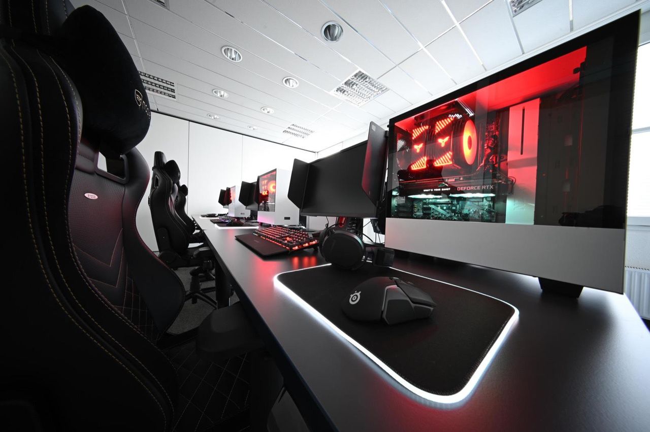 Stuttgart  Coworking ruimte Büro/Gamingraum image 0