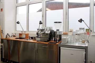 Bremen   Cross Coffee image 3