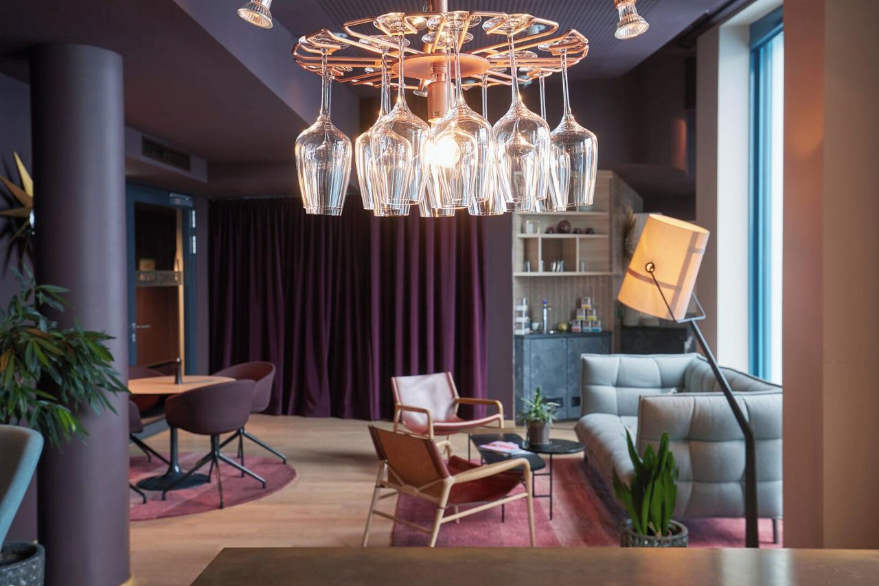 Hamburg Meetingräume Meetingraum Scandic Living Room image 2