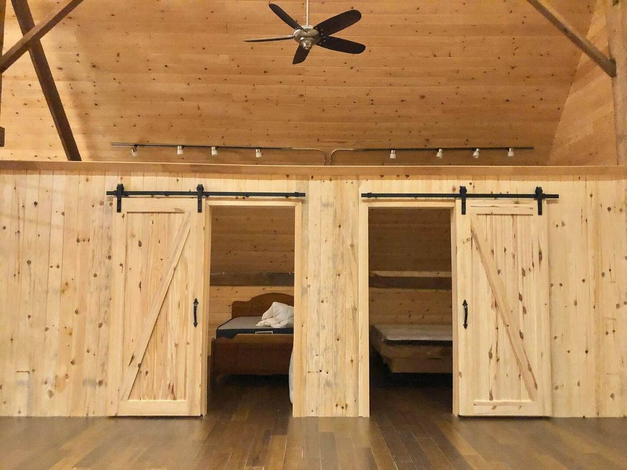 Rest of the World  Backyard Secret Luxy Barn in Orillia Ontario image 14