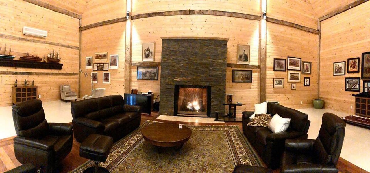 Rest of the World  Backyard Secret Luxy Barn in Orillia Ontario image 26