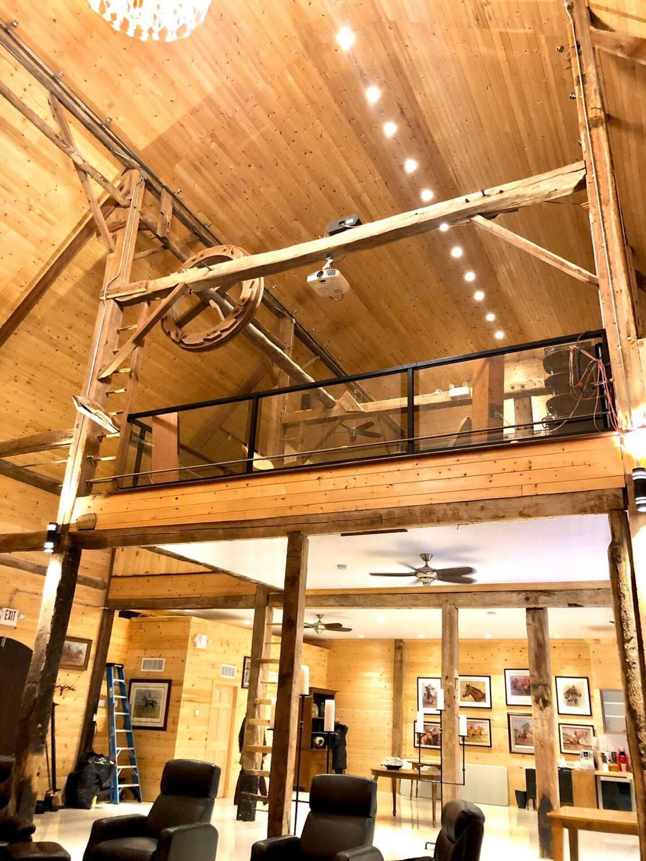 Rest of the World  Backyard Secret Luxy Barn in Orillia Ontario image 27