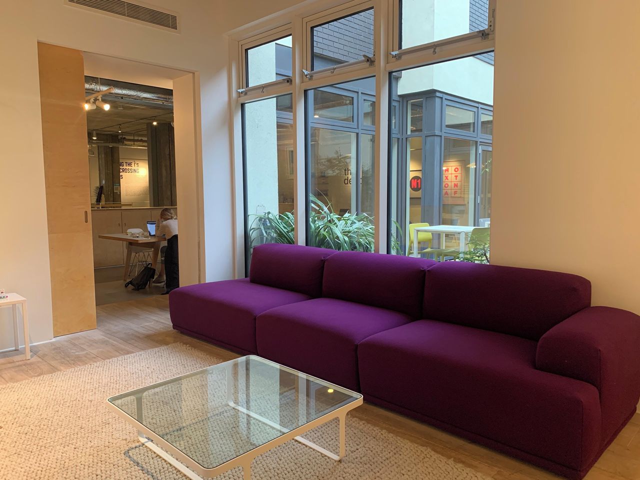 London  Gallery Whole Venue image 6