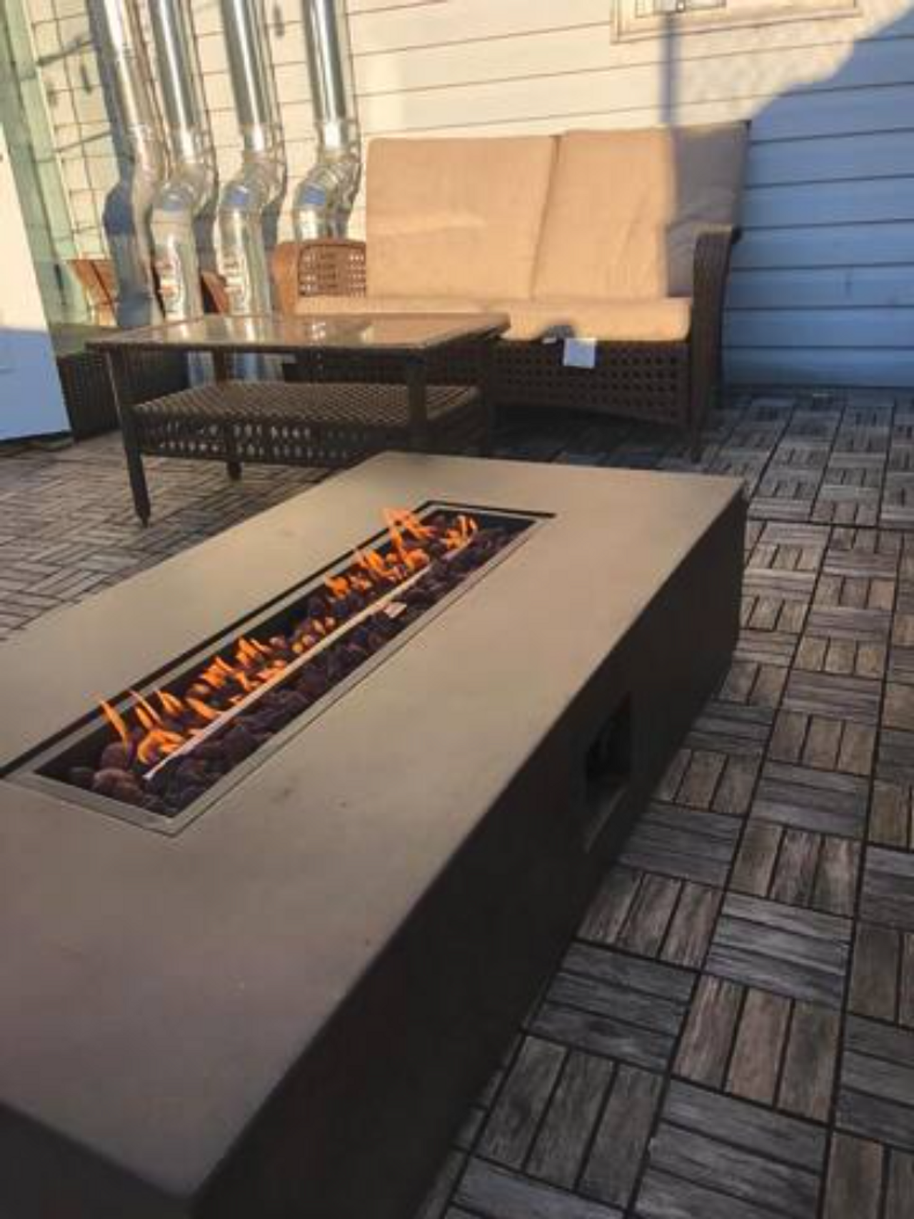 Rest van de wereld  Apartment Brandnew Industrial Loft Type with Patio 1200sqft Perfect for Big Groups image 3