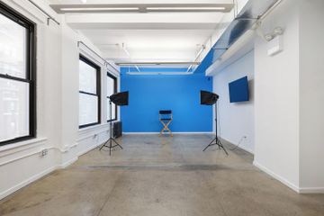 NYC   Large Photo Studio with Natural Light image 2