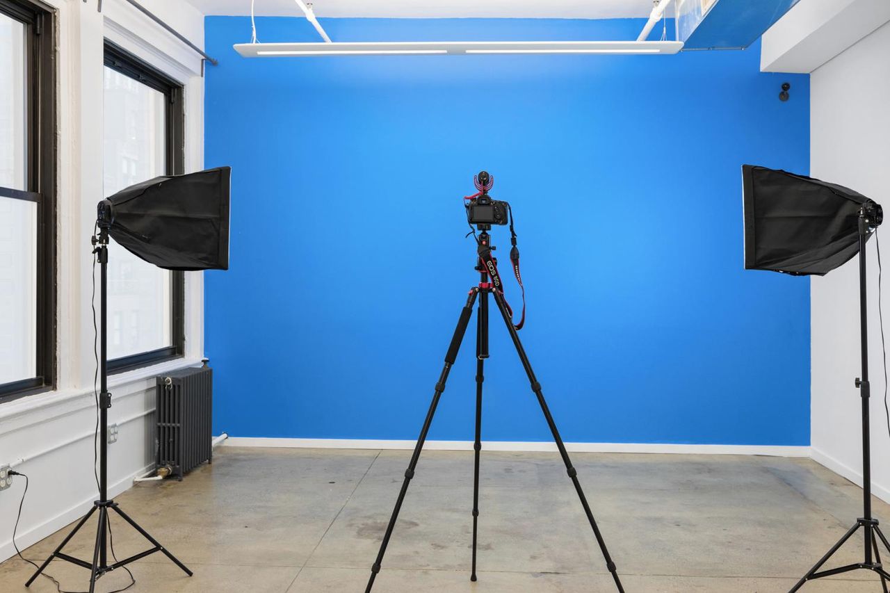 NYC   Large Photo Studio with Natural Light image 3
