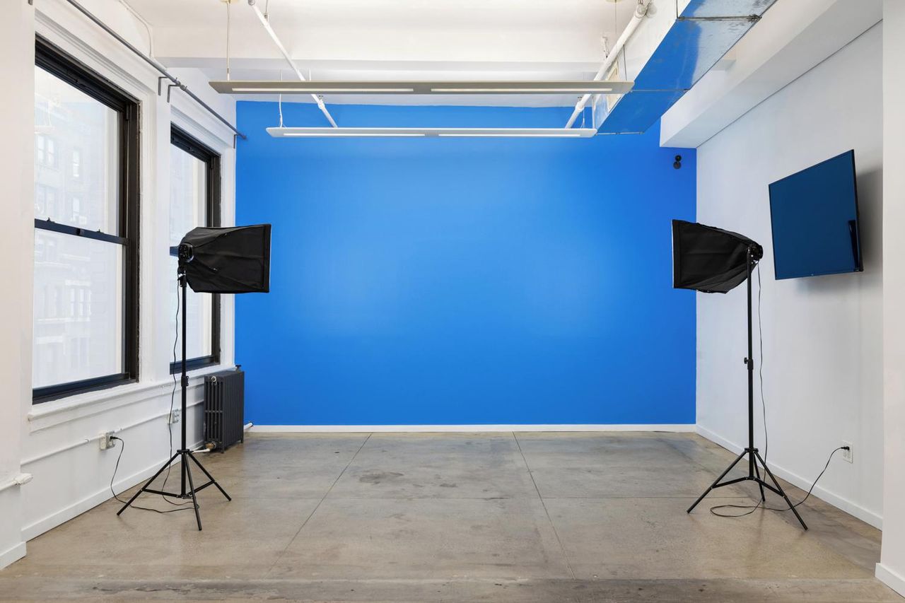 NYC   Large Photo Studio with Natural Light image 5