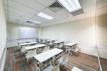 Singapore  Classroom Adelphi Two image 1