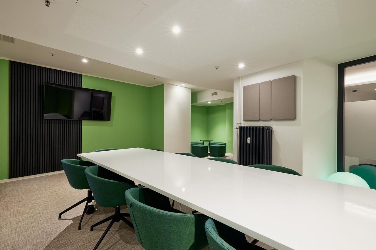 Berlin Coworking Meeting rooms SkyLab - Space Shack image 3