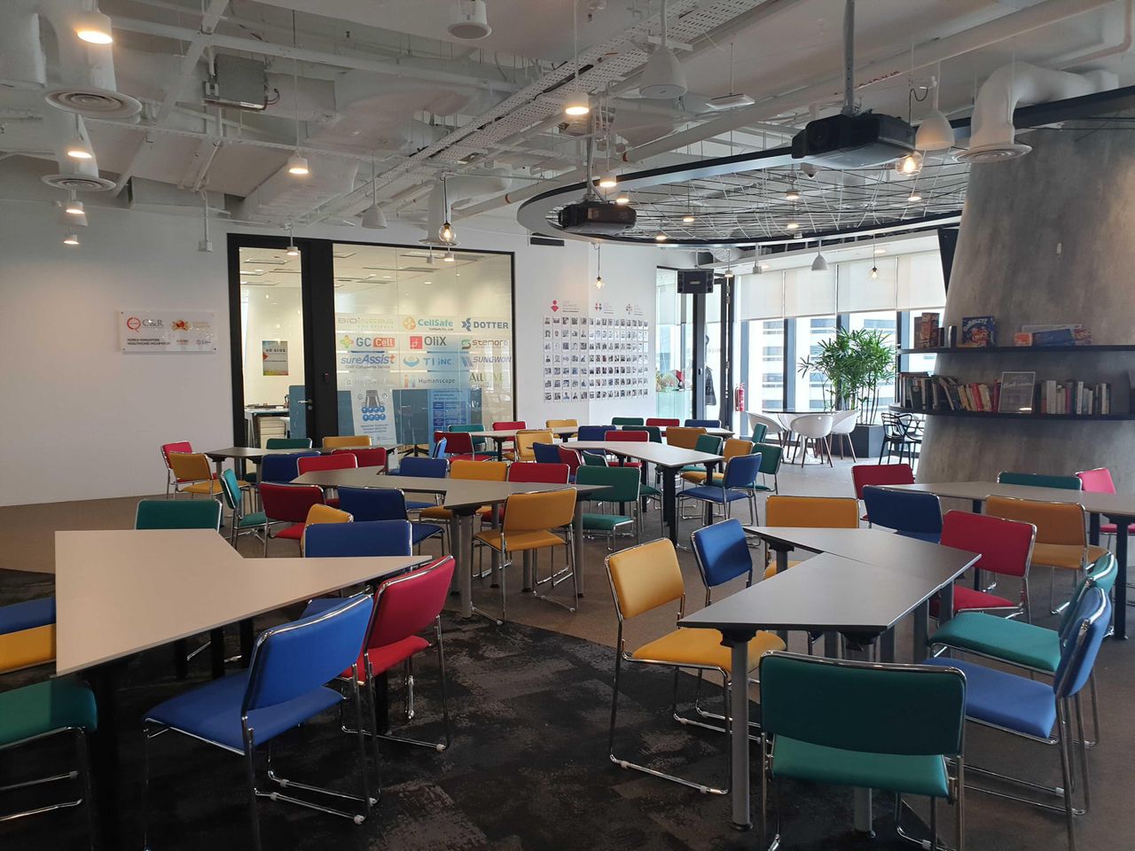 Singapore  Coworking space Grid image 6