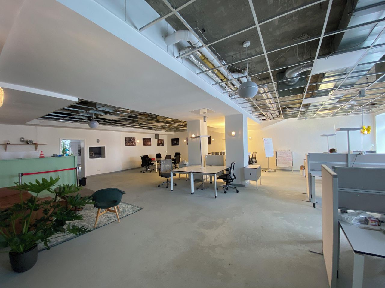 Leipzig  Coworking Space CoWorking Tisch Tagesticket image 1