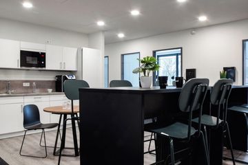 Darmstadt  Coworking space Moderner Meetingraum Warren image 3
