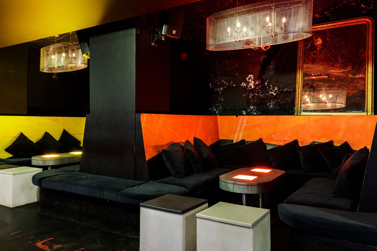 Paris corporate event spaces Club Le Club de L' Alcazar image 31