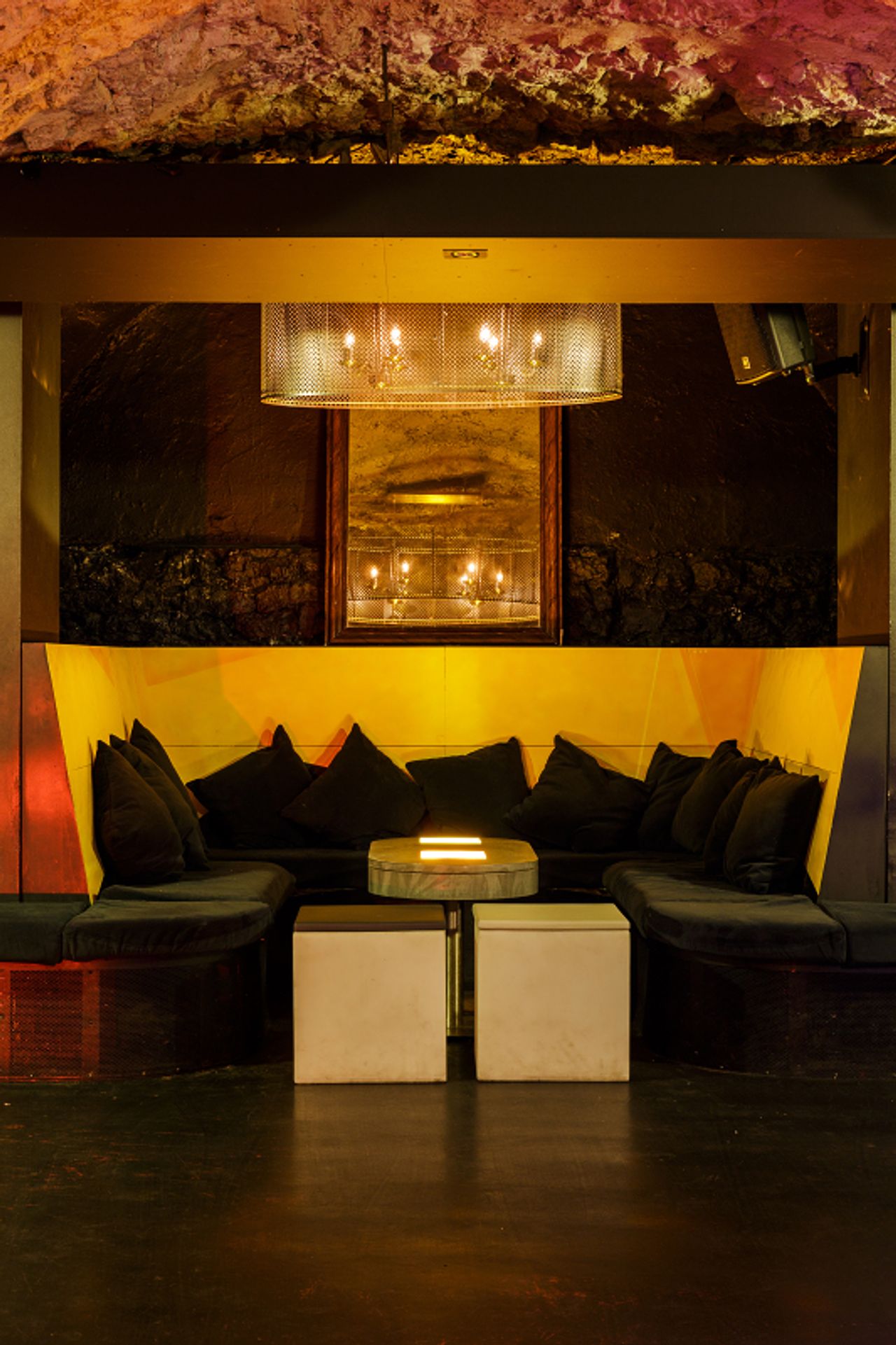 Paris corporate event spaces Club Le Club de L' Alcazar image 36